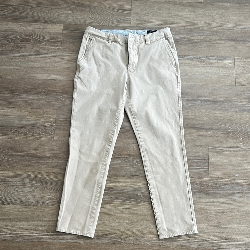 Bonobos Tan Chinos Versatile cotton blend slim taper